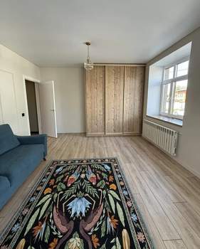 2-к квартира, вторичка, 62м2, 1/4 этаж