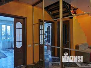 4-к квартира, вторичка, 150м2, 2/3 этаж