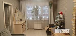 2-к квартира, вторичка, 45м2, 1/4 этаж