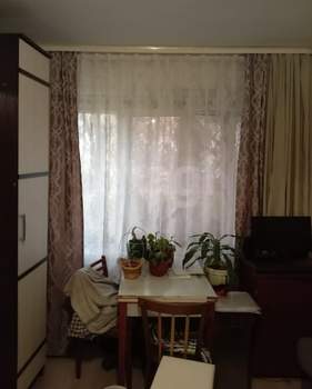 2-к квартира, вторичка, 40м2, 1/5 этаж