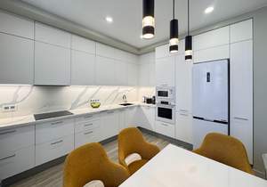 3-к квартира, вторичка, 98м2, 15/16 этаж