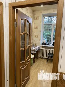 2-к квартира, вторичка, 52м2, 1/4 этаж