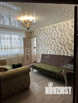 2-к квартира, вторичка, 43м2, 1/4 этаж