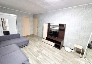 2-к квартира, вторичка, 44м2, 1/4 этаж