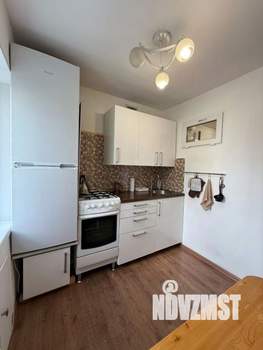 2-к квартира, вторичка, 44м2, 3/5 этаж