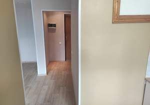 2-к квартира, вторичка, 42м2, 1/5 этаж