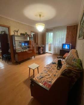 4-к квартира, вторичка, 61м2, 3/5 этаж