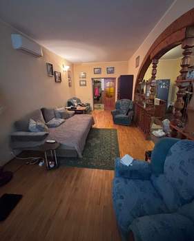 4-к квартира, вторичка, 128м2, 1/1 этаж