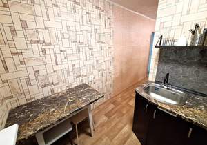 2-к квартира, вторичка, 44м2, 1/4 этаж