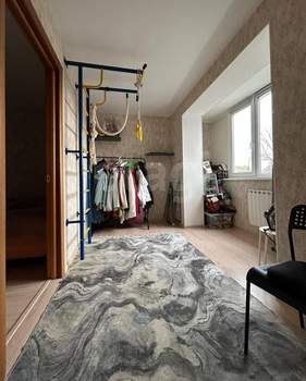 4-к квартира, вторичка, 74м2, 3/4 этаж