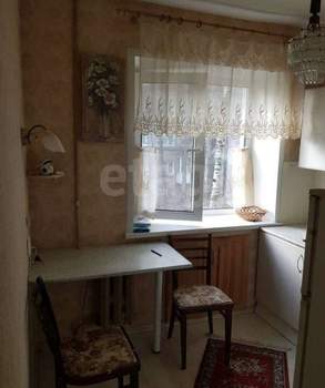 2-к квартира, вторичка, 42м2, 3/5 этаж