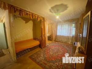 2-к квартира, вторичка, 42м2, 1/4 этаж