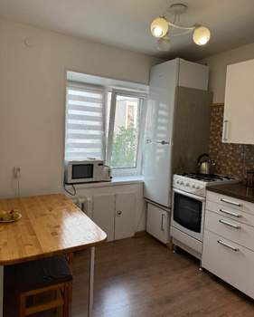 2-к квартира, вторичка, 44м2, 3/5 этаж