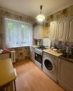 4-к квартира, вторичка, 61м2, 3/5 этаж