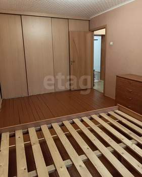 3-к квартира, вторичка, 63м2, 3/5 этаж