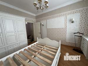 4-к квартира, вторичка, 134м2, 1/5 этаж