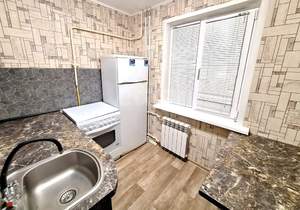 2-к квартира, вторичка, 44м2, 1/4 этаж