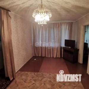 2-к квартира, вторичка, 44м2, 1/4 этаж