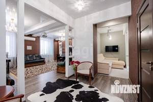 2-к квартира, вторичка, 91м2, 1/4 этаж