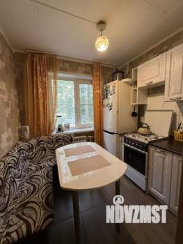 2-к квартира, вторичка, 44м2, 1/4 этаж