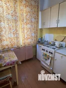 2-к квартира, вторичка, 42м2, 1/3 этаж