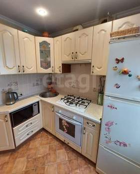 3-к квартира, вторичка, 62м2, 4/5 этаж