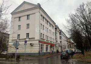 3-к квартира, вторичка, 42м2, 4/4 этаж