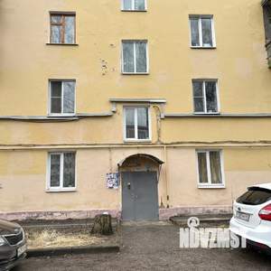 2-к квартира, вторичка, 47м2, 1/4 этаж