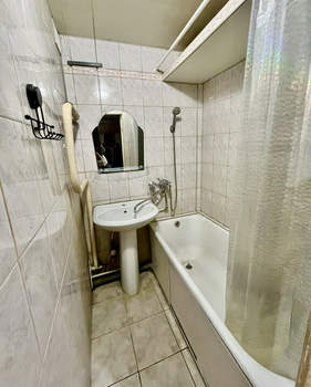 3-к квартира, вторичка, 61м2, 7/9 этаж