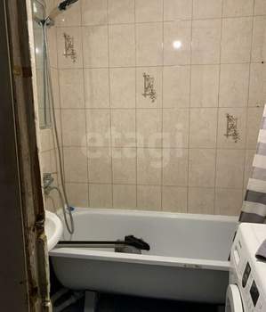 4-к квартира, вторичка, 92м2, 1/9 этаж