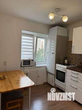 2-к квартира, вторичка, 44м2, 3/5 этаж