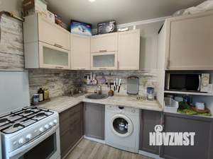 2-к квартира, вторичка, 42м2, 1/4 этаж