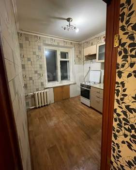 2-к квартира, вторичка, 44м2, 1/4 этаж
