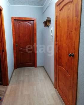 2-к квартира, вторичка, 44м2, 1/5 этаж