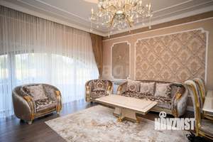 4-к квартира, вторичка, 160м2, 1/4 этаж