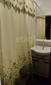 4-к квартира, вторичка, 61м2, 4/5 этаж