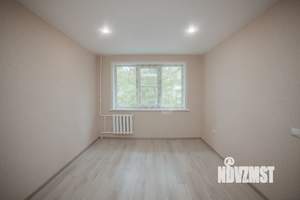 2-к квартира, вторичка, 44м2, 1/4 этаж
