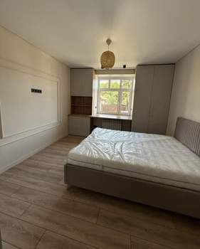 2-к квартира, вторичка, 62м2, 1/4 этаж