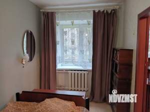 2-к квартира, вторичка, 42м2, 1/4 этаж