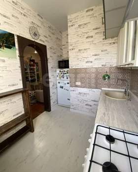 3-к квартира, вторичка, 42м2, 4/4 этаж