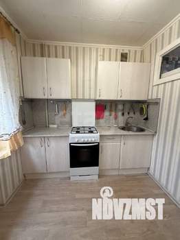 2-к квартира, вторичка, 45м2, 3/5 этаж