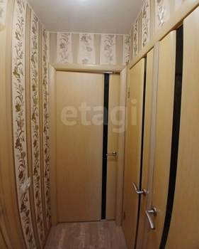 3-к квартира, вторичка, 60м2, 1/5 этаж