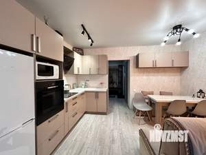 2-к квартира, вторичка, 63м2, 11/17 этаж