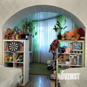 2-к квартира, вторичка, 90м2, 1/4 этаж