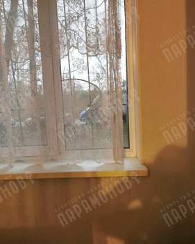 4-к квартира, вторичка, 62м2, 1/5 этаж