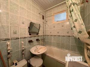 2-к квартира, вторичка, 44м2, 1/4 этаж
