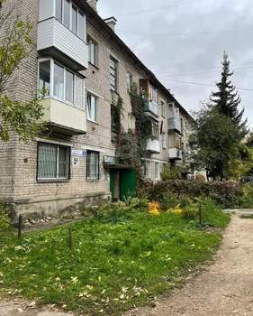 2-к квартира, вторичка, 42м2, 1/3 этаж