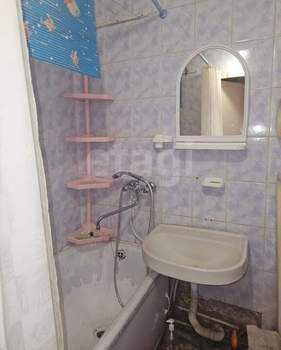 2-к квартира, вторичка, 44м2, 1/5 этаж