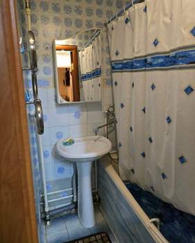 3-к квартира, вторичка, 61м2, 1/9 этаж