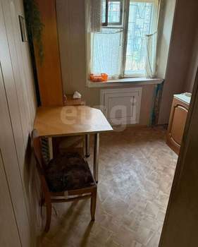 3-к квартира, вторичка, 58м2, 1/5 этаж